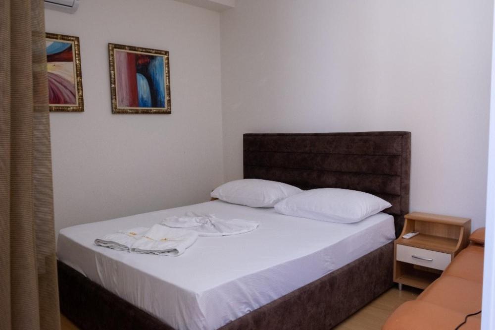 Albjona Guesthouse טיראנה מראה חיצוני תמונה